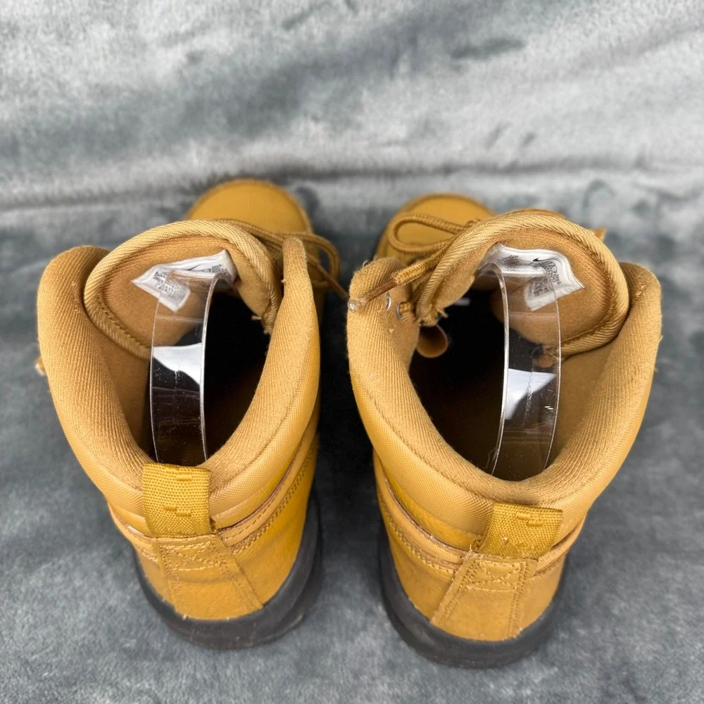 Nike elevate your
